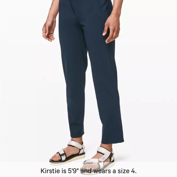 LULULEMON ON THE MOVE PANT WOMENS 12 Navy Blue Excellent Condition! - Picture 2 of 9